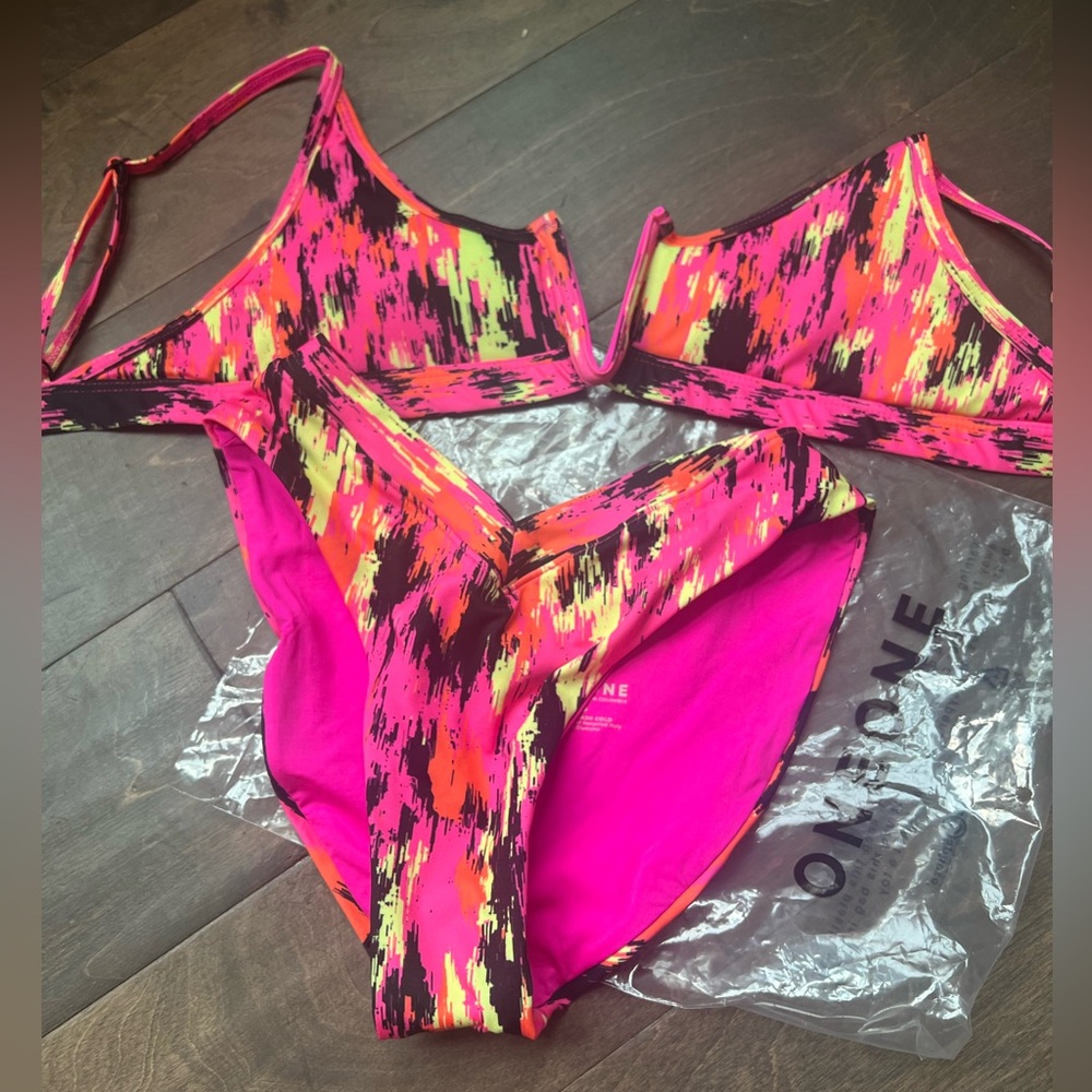 OneOne Swim Bikini SET- Small Top & Bottom